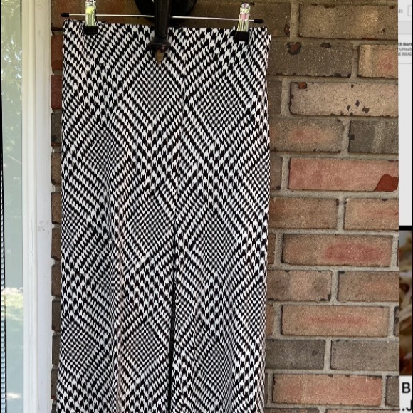 Chicos wide leg slacks. - Picture 2 of 5